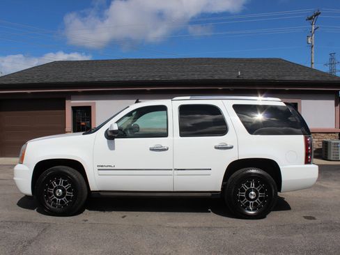 Used 2011 GMC Yukon Denali image 10