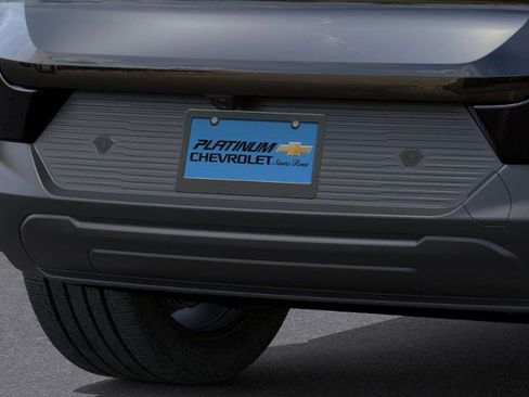 New 2026 Chevrolet Equinox EV LT image 14