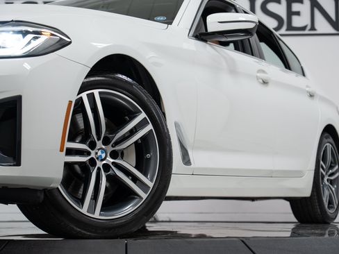 Certified 2023 BMW 530i xDrive w/ Premium Package AWD/4WD image 27
