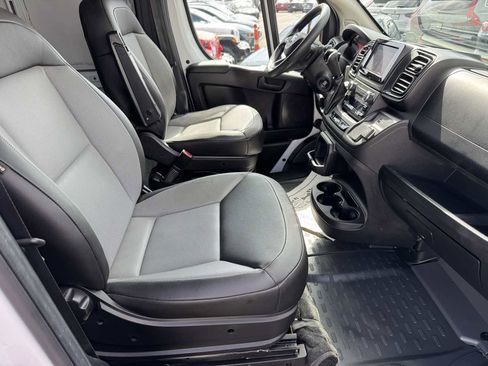 Used 2023 RAM ProMaster 2500 FWD image 16