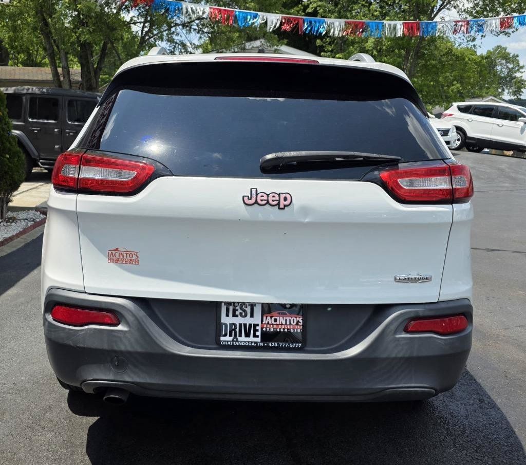Used 2014 Jeep Cherokee Latitude FWD image 8
