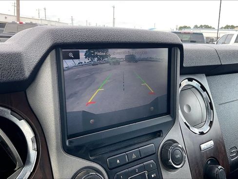 Used 2016 Ford F250 Lariat w/ Lariat Ultimate Package AWD/4WD image 13