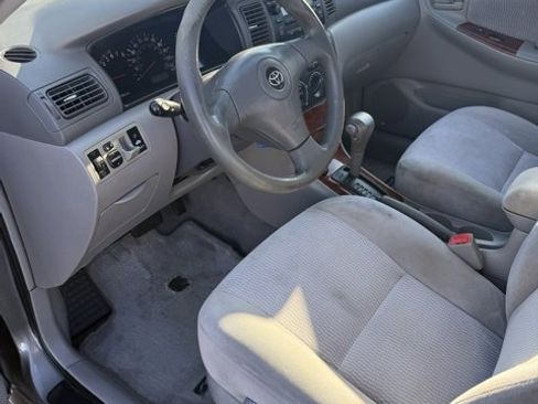 Used 2005 Toyota Corolla CE image 13