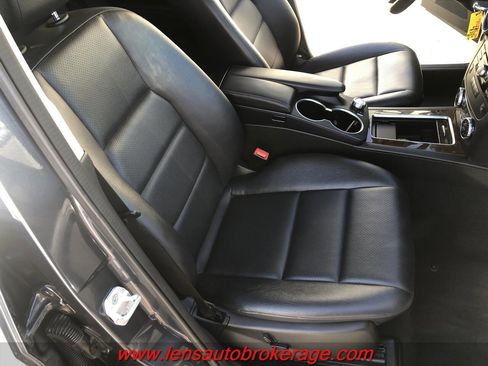 Used 2014 Mercedes-Benz GLK 350 2WD image 23