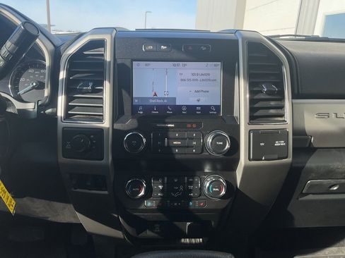 Used 2021 Ford F350 Lariat w/ Chrome Package image 13