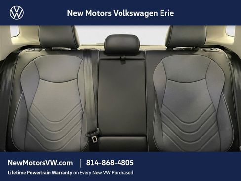 New 2026 Volkswagen Tiguan SE AWD/4WD image 11