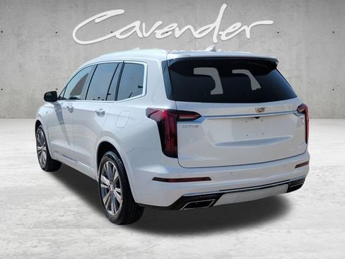 Certified 2022 Cadillac XT6 Premium Luxury image 14