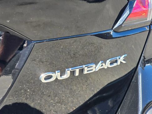 Used 2024 Subaru Outback Premium AWD/4WD image 15