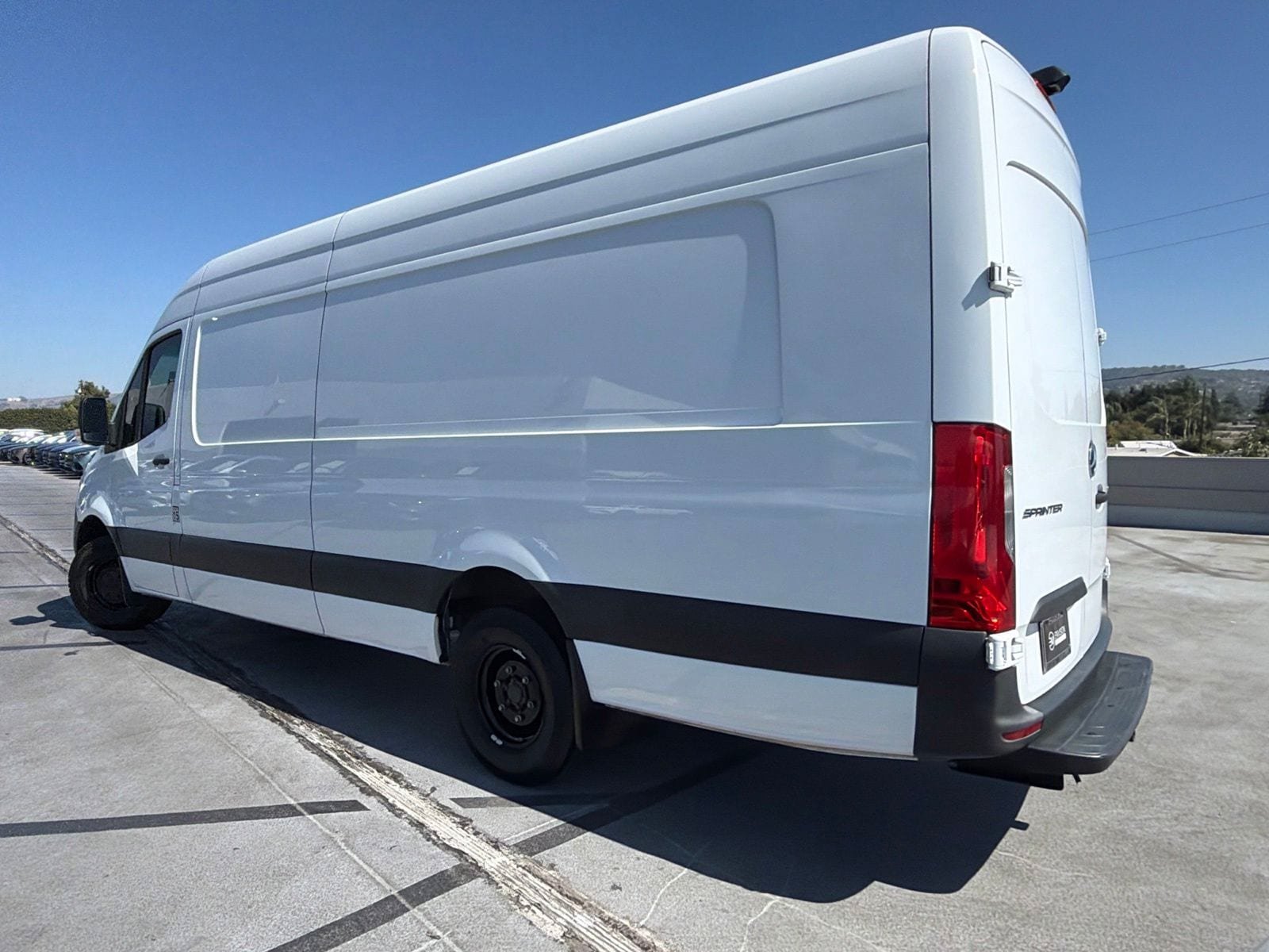 Used 2024 Mercedes-Benz Sprinter 3500 image 7