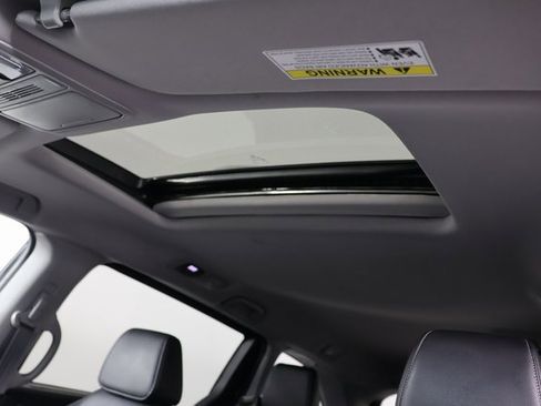 Used 2023 Honda Odyssey EX-L image 17