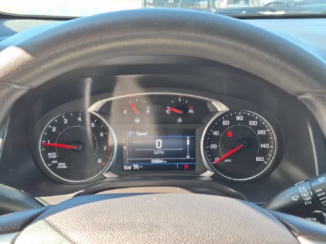Used 2023 GMC Acadia SLE w/ Driver Convenience Package FWD image 16