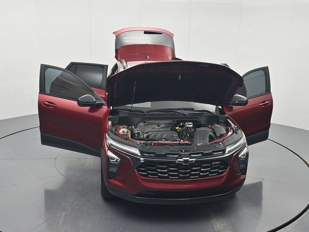 Used 2024 Chevrolet Trax RS w/ Driver Confidence Package FWD image 44