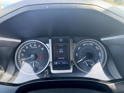 Used 2020 Toyota Tacoma SR5 image 14
