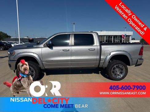 Used 2025 RAM 1500 Laramie AWD/4WD image 2