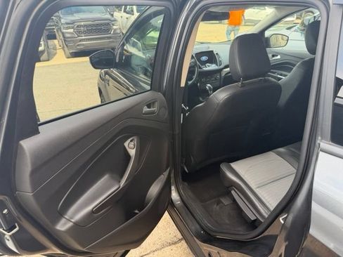 Used 2019 Ford Escape Titanium AWD/4WD image 7