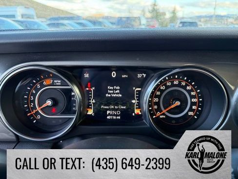Used 2023 Jeep Wrangler Unlimited Sahara w/ Cold Weather Group AWD/4WD image 18