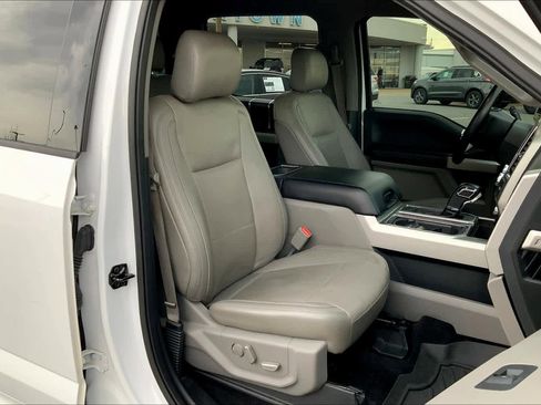 Used 2016 Ford F150 Lariat w/ Equipment Group 501A Mid image 8