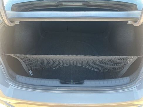 Used 2023 Hyundai Elantra Limited FWD image 23