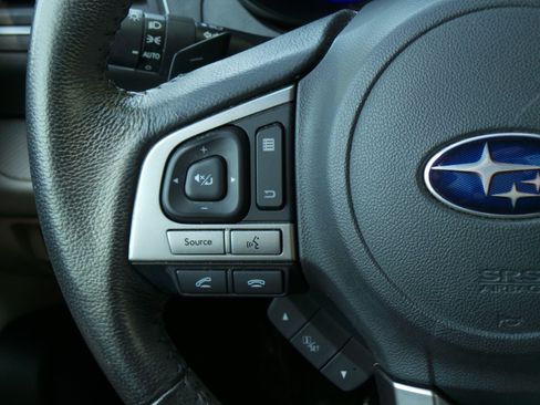 Used 2017 Subaru Outback 2.5i Premium AWD/4WD image 28