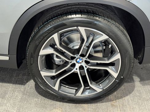 New 2026 BMW X5 sDrive40i w/ Climate Comfort Package image 25