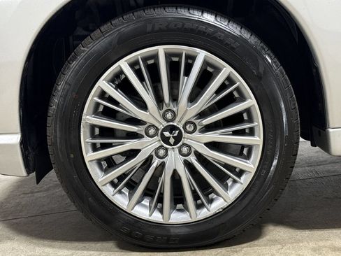 Used 2022 Mitsubishi Outlander LE AWD/4WD image 26