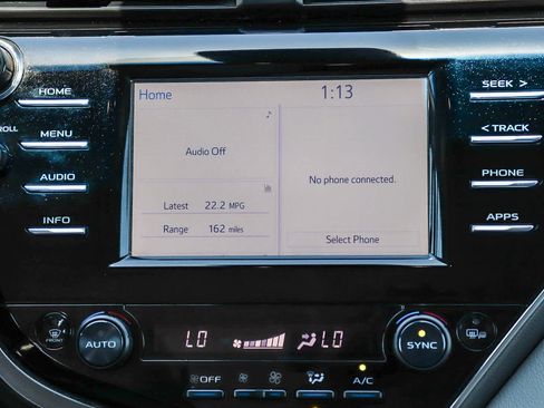 Used 2018 Toyota Camry XSE FWD image 15