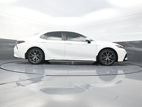 Used 2024 Toyota Camry SE FWD image 37