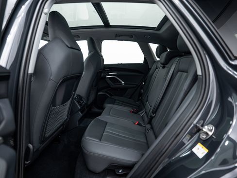 Certified 2025 Audi Q5 Premium Plus w/ Premium Plus image 14