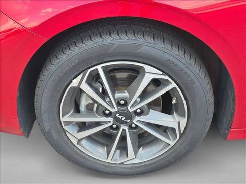 Used 2023 Kia Forte LXS FWD image 10