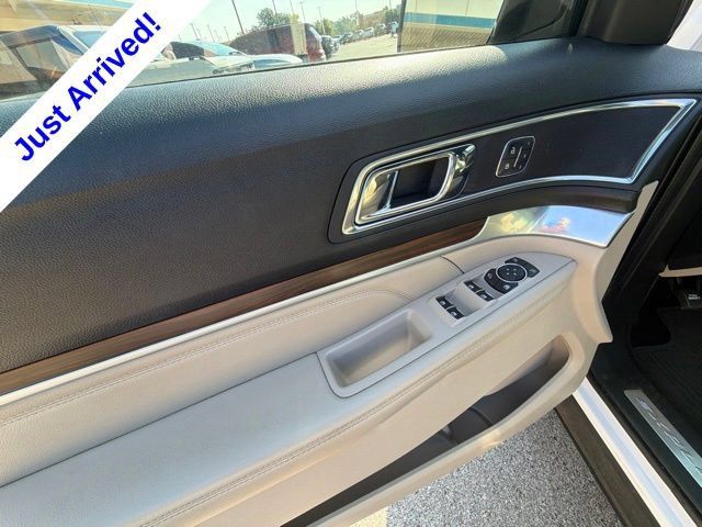 Used 2018 Ford Explorer Limited w/ Equipment Group 301A FWD image 35