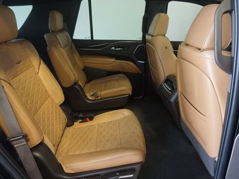 Used 2022 Cadillac Escalade Sport AWD/4WD image 25