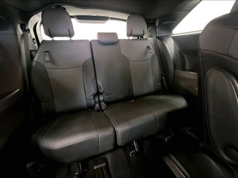 Used 2022 Toyota Sienna XLE Woodland Edition AWD/4WD image 27