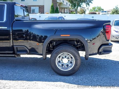 New 2026 GMC Sierra 3500 Denali Ultimate AWD/4WD image 7