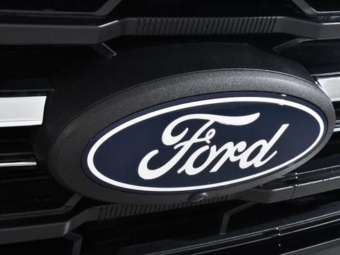 New 2026 Ford F150 XLT w/ Equipment Group 302A MID image 20