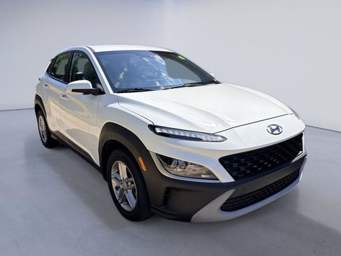 Used 2023 Hyundai Kona SE w/ Cargo Package AWD/4WD image 7