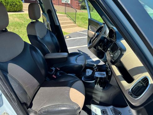 Used 2014 FIAT 500L Lounge FWD image 28