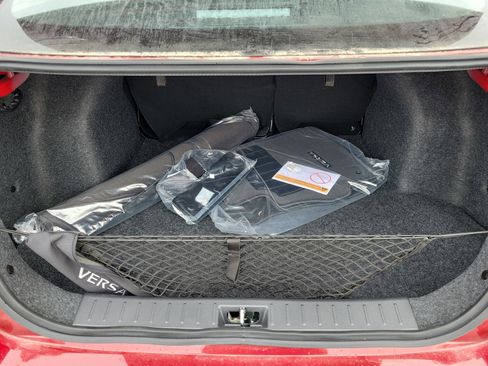 New 2025 Nissan Versa SR w/ Trunk Package image 8