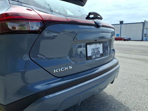 Used 2023 Nissan Kicks SR FWD image 33