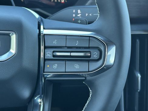 New 2026 GMC Acadia Denali w/ Super Cruise Package image 37