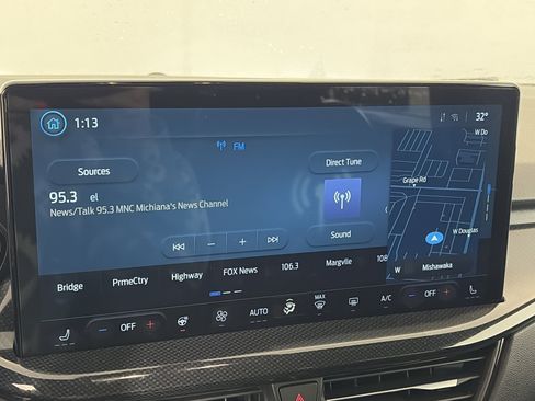 Used 2025 Ford Escape ST-Line w/ Tech Pack #1 image 21