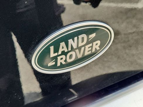 Used 2023 Land Rover Defender 110 X-Dynamic SE AWD/4WD image 32