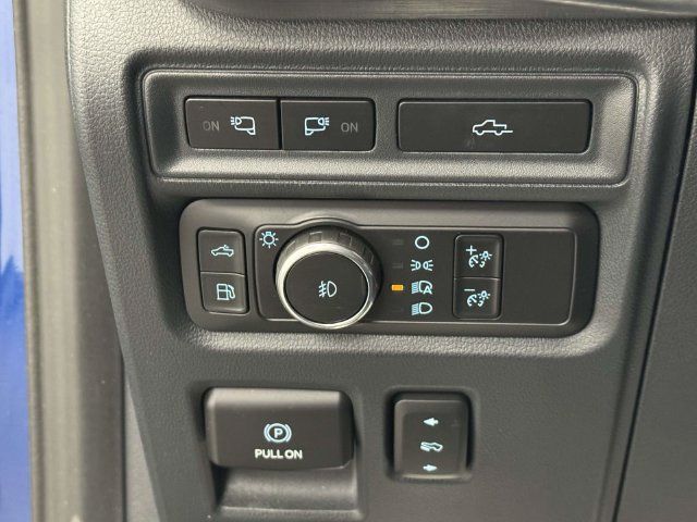 Used 2022 Ford F150 Lariat AWD/4WD image 41