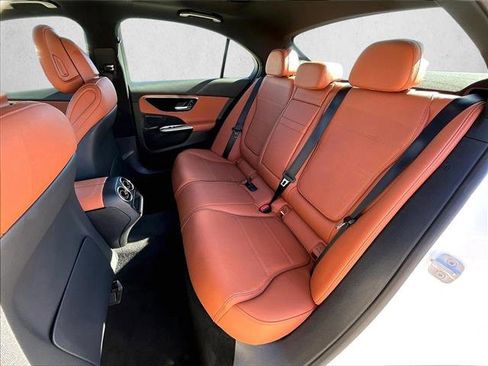 Used 2025 Mercedes-Benz C 300 Sedan image 28