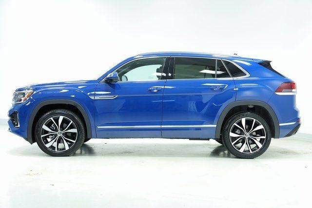 New 2025 Volkswagen Atlas Cross Sport SEL Premium R-Line AWD/4WD image 4