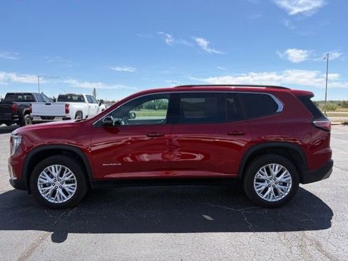 Used 2024 GMC Acadia Elevation FWD image 2