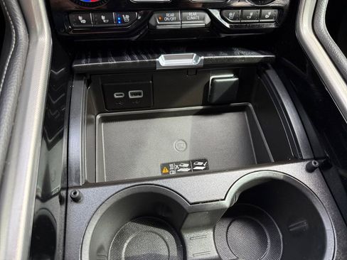 Used 2022 GMC Yukon Denali AWD/4WD image 19