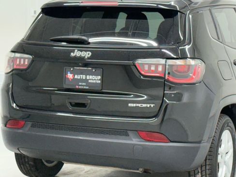 Used 2018 Jeep Compass Sport image 35