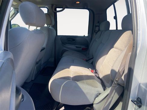 Used 2003 Ford F150 XLT image 13