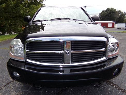 Used 2006 Dodge Durango SLT w/ Trailer Tow Group AWD/4WD image 3