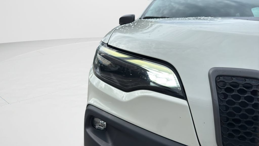 Used 2019 Jeep Cherokee Trailhawk AWD/4WD image 35